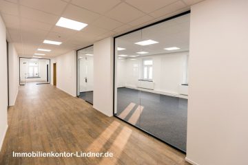Werthaltige Kapitalanlage, Bürohaus, langfristig vermietet, saniert; LESEN!, 97318 Kitzingen, Geschäftshaus