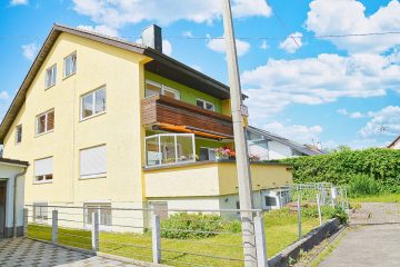 3 Wohnungen + 1 Büro/Praxis, ruhige Lage in Pfuhl, Doppelgarage, Garten, Keller, Stellplätze, 89233 Neu-Ulm / Pfuhl, Mehrfamilienhaus