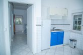 Süßes romantisches Häuschen - Siedlungslage, S-Bahnanschluss vor Ort - JETZT pers. Termin anfragen! - EG  Küche Blick zum Hausflur