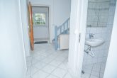 Süßes romantisches Häuschen - Siedlungslage, S-Bahnanschluss vor Ort - JETZT pers. Termin anfragen! - EG  Hausflur