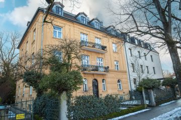 RESERVIERT! Stilvoller Altbau, 3-Zi. Hochparterre, modernisiert, großer Keller, Garten, Nähe Nymphenburg, 80639 München, Erdgeschosswohnung
