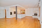 3 Fam.haus, renoviert, ruhig, Waldrand, Heizung 2018, PV + Speicher, Garagen, ohne Mieter LESEN - OG  Wohn- Esszimmer