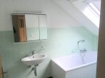 3 Fam.haus, renoviert, ruhig, Waldrand, Heizung 2018, PV + Speicher, Garagen, ohne Mieter LESEN - DG IMG_9396