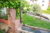 Wohlfühlen im Dorf nur 1 Min. von der Stadt entfernt, 6 Zi., Garten, Garage, Carports - Außenanlage Garten