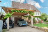 Wohlfühlen im Dorf nur 1 Min. von der Stadt entfernt, 6 Zi., Garten, Garage, Carports - Doppelcarport Garage Schuppen
