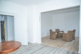 JETZT! 2026 EINZIEHEN! Klein aber fein! Romantisch, Siedlungslage, Garage, S-Bahnanschluss im Ort - EG  Wohnzimmer Blick zum Esszimmer