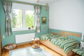 Massives Försterhaus im Wald, 6 Zimmer, ca. 4.600 m² Grundstück, Garage, Nebengebäude - OG   Zi 3  Wohn-/Gästezimmer