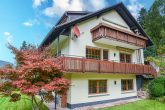 Schwarzwald-Idylle! Mehrgenerationenhaus, Ferienwohnungen, ruhige Lage, sehr guter Zustand, neue Heizung, PV, Garagen - Aussenansicht