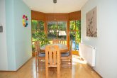 Junges Haus mit viel Platz in ruhiger Lage mit schönem Garten zum Wohlfühlen - Esszimmer - Essbereich im EG